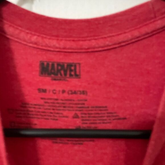 Marvel comics t shirt  - Picture 5 of 5